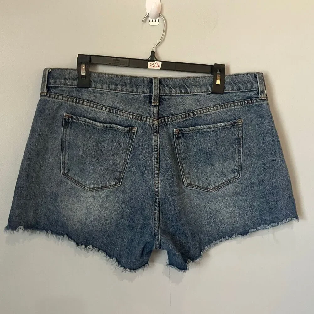 Joes Jeans The Kinsley High Rise 4” Denim Shorts Medium Wash Size 34 #200